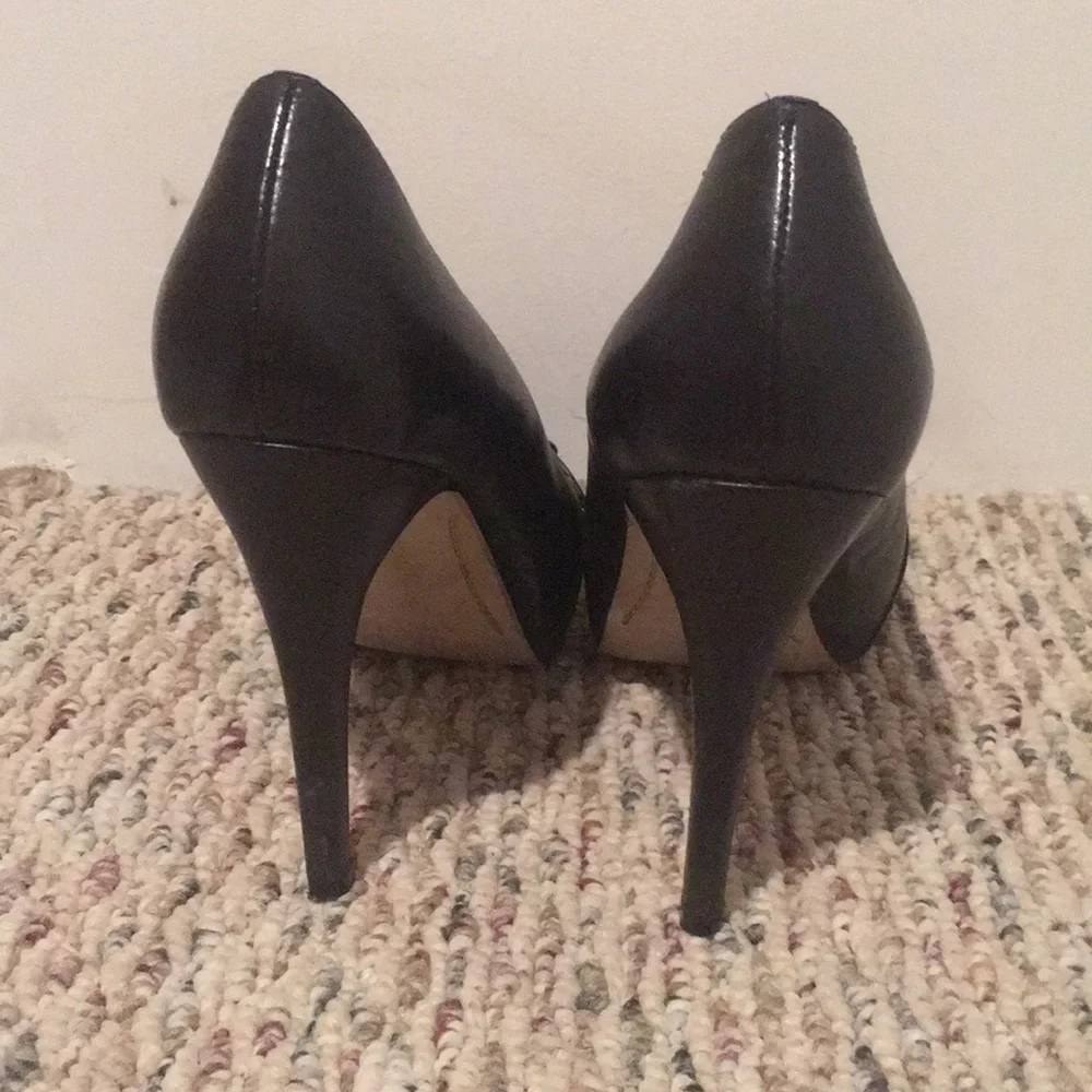 Black platform pump from Boutique 9